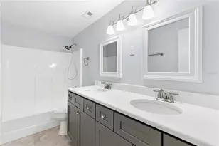 1435 Wegmann Dr, Tarpon Springs, FL 34689 - Photo 15