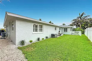 2931 Alton Dr, Saint Pete Beach, FL 33706 - Photo 33