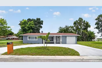 2700 12th Street S, Saint Petersburg, FL 33705 - Photo 1