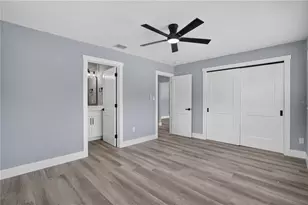 2700 12th St S, Saint Petersburg, FL 33705 - Photo 15