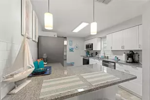 328 Pershing St, Dunedin, FL 34698 - Photo 5