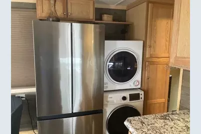 800 32nd Avenue S #227, Saint Petersburg, FL 33705 - Photo 3