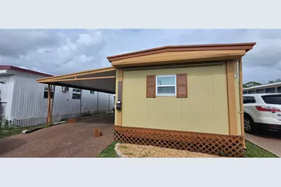 800 32nd Avenue S #227, Saint Petersburg, FL 33705 - Photo 1