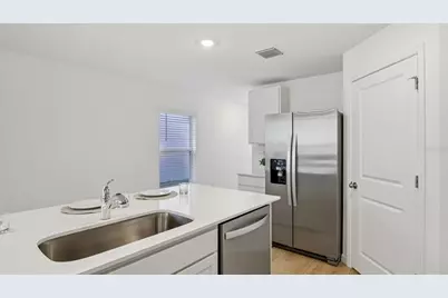 5290 Berry Bay Avenue, Wimauma, FL 33598 - Photo 15