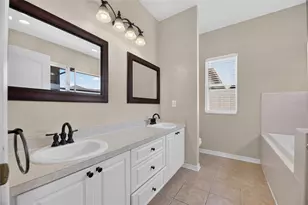 24519 Breezy Oak Ct, Lutz, FL 33559 - Photo 39