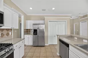 24519 Breezy Oak Ct, Lutz, FL 33559 - Photo 25