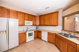 6717 Eagle Feather Dr, Riverview, FL 33578 - Photo 9