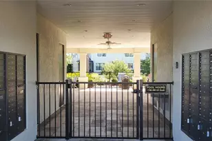 29821 Southwell Ln, Wesley Chapel, FL 33543 - Photo 19