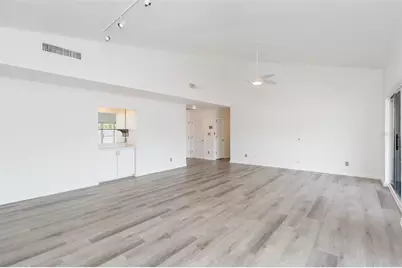 1653 W Snow Circle #1653, Tampa, FL 33606 - Photo 5