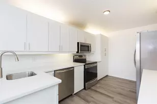 1653 W Snow Cir, Tampa, FL 33606 - Photo 9