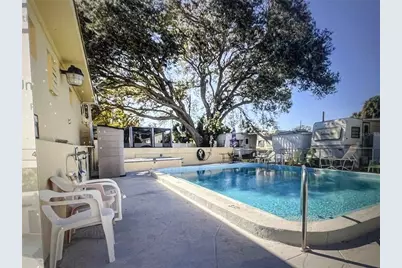 4772 67th Way N #51, Saint Petersburg, FL 33709 - Photo 3