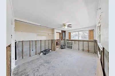 2371 7th Street S, Saint Petersburg, FL 33705 - Photo 25