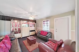2371 7th St S, Saint Petersburg, FL 33705 - Photo 29