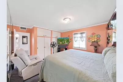 2371 7th Street S, Saint Petersburg, FL 33705 - Photo 39