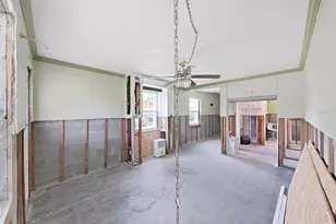 2371 7th St S, Saint Petersburg, FL 33705 - Photo 17