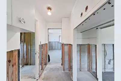 2371 7th Street S, Saint Petersburg, FL 33705 - Photo 21