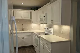 12119 Sunny Glen Ln, Hudson, FL 34669 - Photo 9