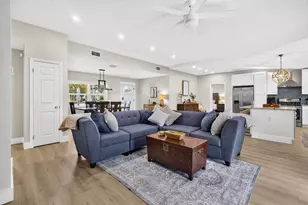 4601 S Clark Ave, Tampa, FL 33611 - Photo 9