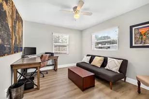 4601 S Clark Ave, Tampa, FL 33611 - Photo 31