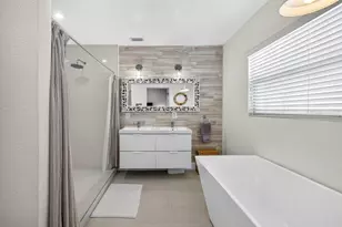 4601 S Clark Ave, Tampa, FL 33611 - Photo 19