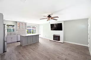 8765 55th Wy N, Pinellas Park, FL 33782 - Photo 7