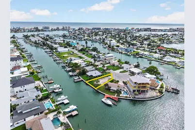 643 Normandy Road, Madeira Beach, FL 33708 - Photo 9
