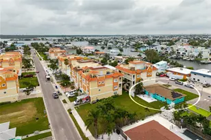 136 175th Terrace Dr E, Redington Shores, FL 33708 - Photo 31