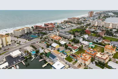 136 175th Terrace Drive E, Redington Shores, FL 33708 - Photo 37
