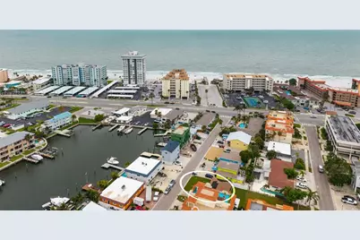 136 175th Terrace Drive E, Redington Shores, FL 33708 - Photo 35