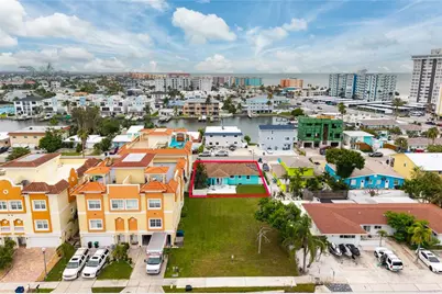 136 175th Terrace Drive E, Redington Shores, FL 33708 - Photo 29