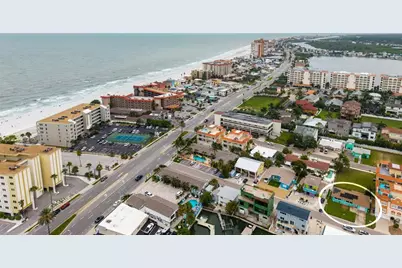 136 175th Terrace Drive E, Redington Shores, FL 33708 - Photo 1
