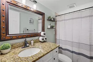 819 Crosswinds Dr, Brandon, FL 33511 - Photo 13