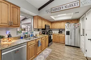 819 Crosswinds Dr, Brandon, FL 33511 - Photo 11
