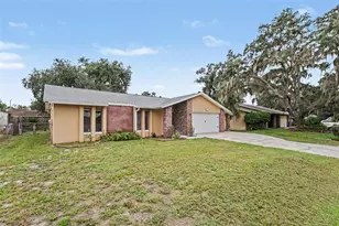 819 Crosswinds Dr, Brandon, FL 33511 - Photo 3