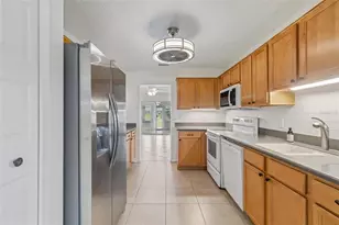 416 S Pebble Beach Blvd, Sun City Center, FL 33573 - Photo 11