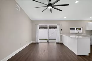 5408 Marlwood Ct, Tampa, FL 33624 - Photo 5
