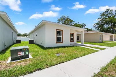5017 Finders Court, Tampa, FL 33617 - Photo 7