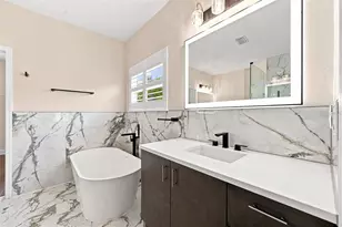 19902 Wellington Manor Blvd, Lutz, FL 33549 - Photo 35