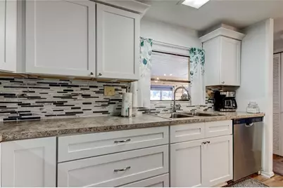 10151 Hamp Drive, Dade City, FL 33525 - Photo 21
