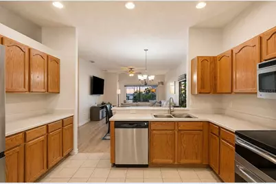 30907 Whitlock Drive, Wesley Chapel, FL 33543 - Photo 9