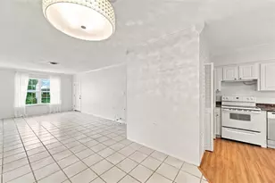 1342 Snell Isle Blvd NE, Saint Petersburg, FL 33704 - Photo 5