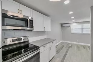 13496 W Rena Dr, Largo, FL 33771 - Photo 3