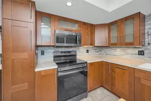 13760 87th Pl, Seminole, FL 33776 - Photo 27