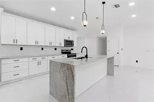 5308 Black Pine Dr, Tampa, FL 33624 - Photo 13