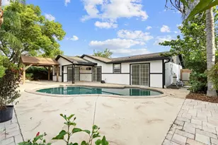 5308 Black Pine Dr, Tampa, FL 33624 - Photo 27