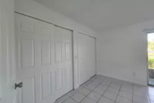 9009 Tudor Dr, Tampa, FL 33615 - Photo 11