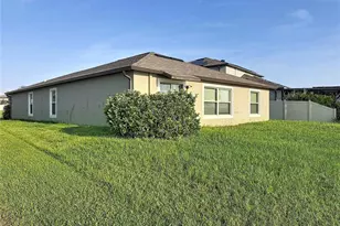 31857 Sun Kettle Loop, Wesley Chapel, FL 33545 - Photo 35