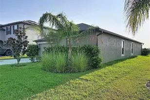 31857 Sun Kettle Loop, Wesley Chapel, FL 33545 - Photo 5