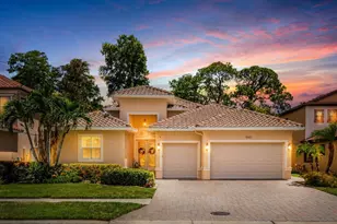 2622 Grand Lakeside Dr, Palm Harbor, FL 34684 - Photo 1