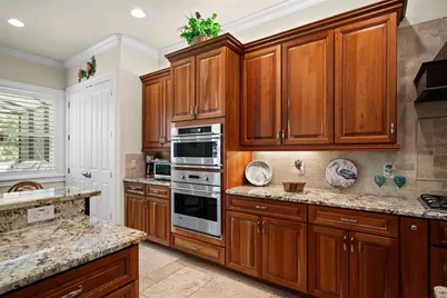 2622 Grand Lakeside Drive, Palm Harbor, FL 34684 - Photo 19